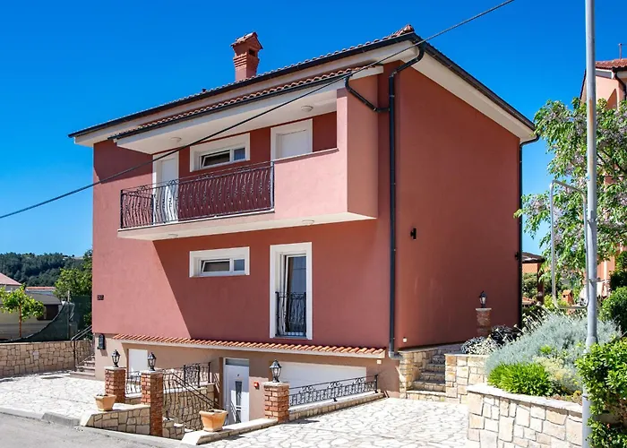 Mistral-1 By Interhome Apartman *