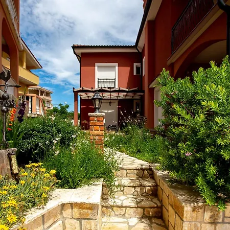 Mistral-1 By Interhome Daire *