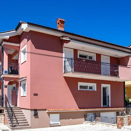 Mistral-1 By Interhome Daire *