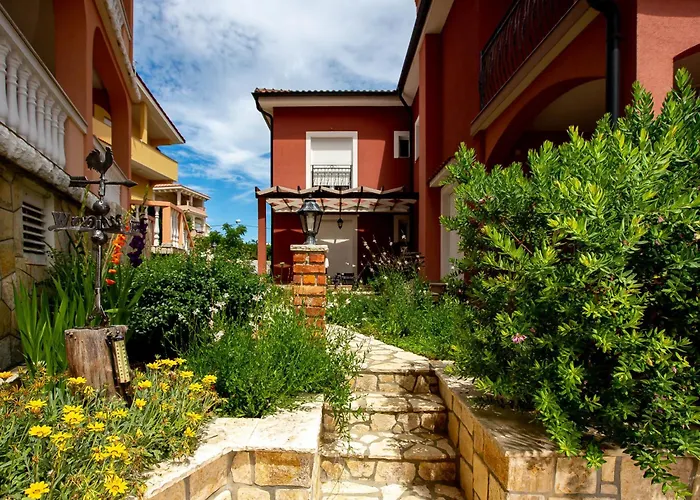 Mistral-1 By Interhome Appartamento *